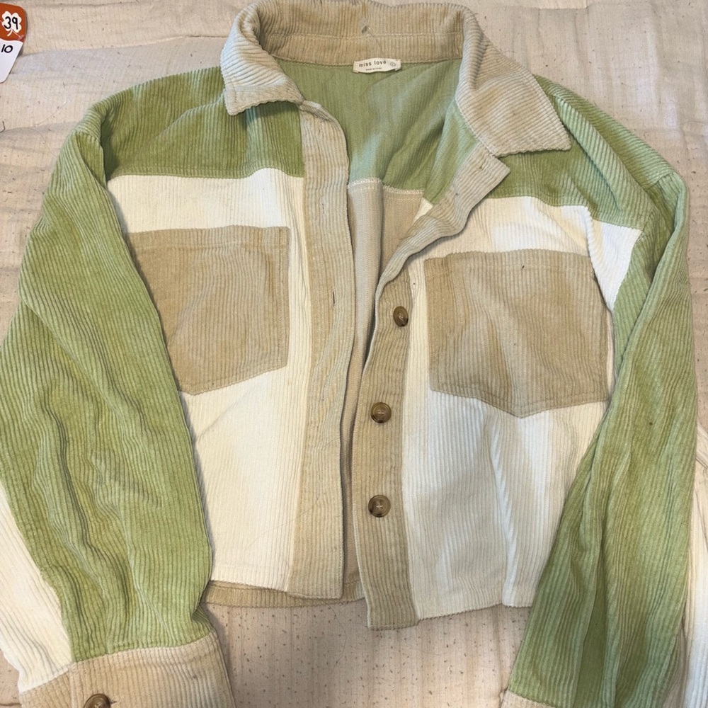 Stylish Corduroy Utility Jacket in Green and Tan